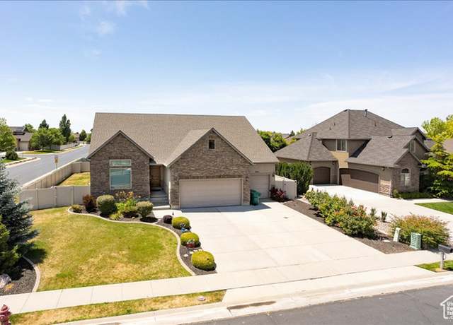 Property at 3695 S 3525 W, West Haven, UT 84401, 5 beds, 3.5 baths