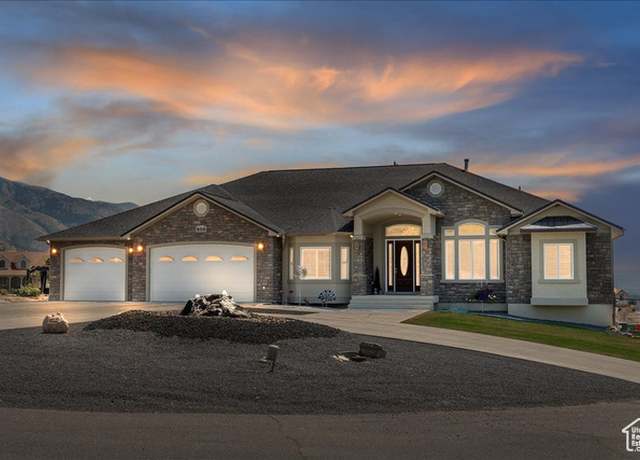Property at 898 E 260 N, Hyde Park, UT 84318, 4 beds, 4.5 baths