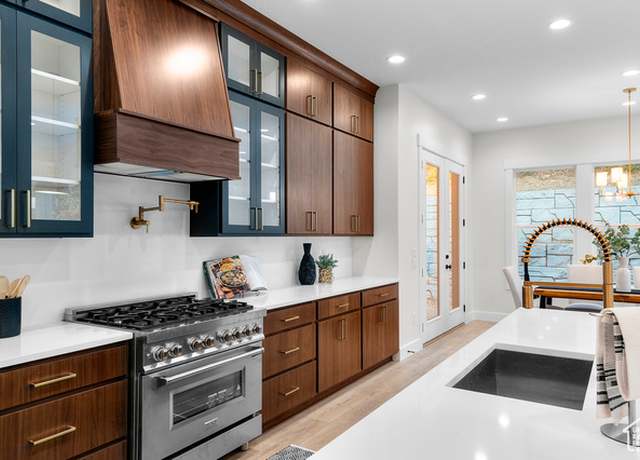 Property at 3689 S Riverstone Rd, Mapleton, UT 84664, 6 beds, 3.5 baths