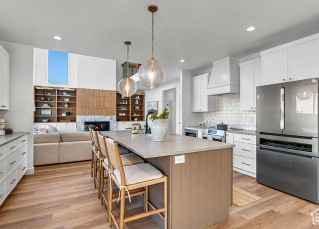 Property at 6924 W Pointe Cedar Ln S #329, West Jordan, UT 84081, 3 beds, 2.5 baths