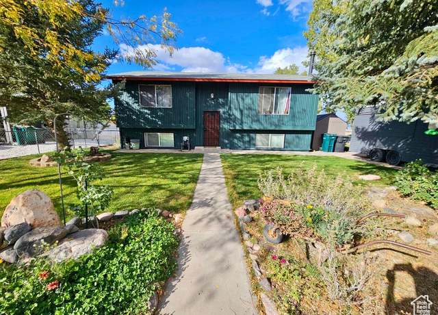 Property at 289 E 400 N, Parowan, UT 84761, 4 beds, 2 baths