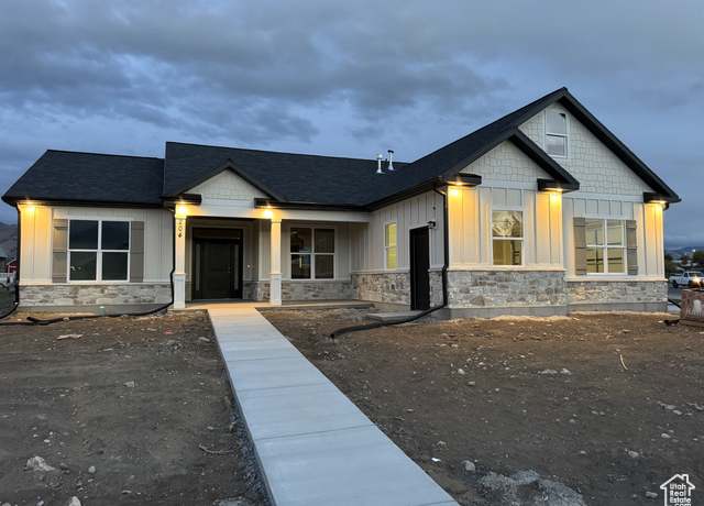Property at 44 S 1200 E, Smithfield, UT 84335, 3 beds, 2 baths