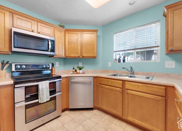 Property at 2103 N Aurora Way, Saratoga Springs, UT 84045, 3 beds, 2 baths