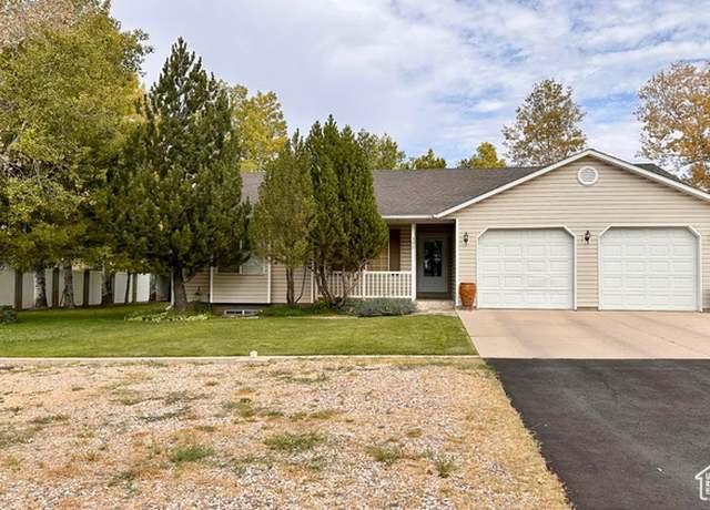 Property at 390 N 200 W, Parowan, UT 84761, 5 beds, 3 baths