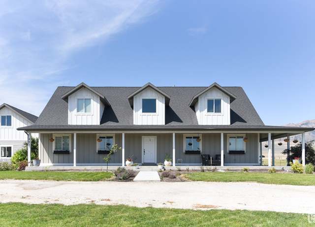 Property at 497 N Old Lincoln Hwy W, Grantsville, UT 84029, 6 beds, 2.5 baths