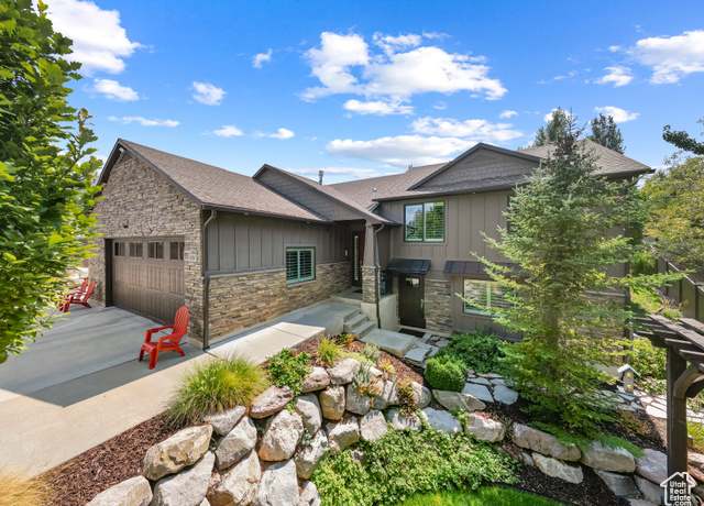 Property at 636 E 100 N, Kaysville, UT 84037, 4 beds, 3.5 baths