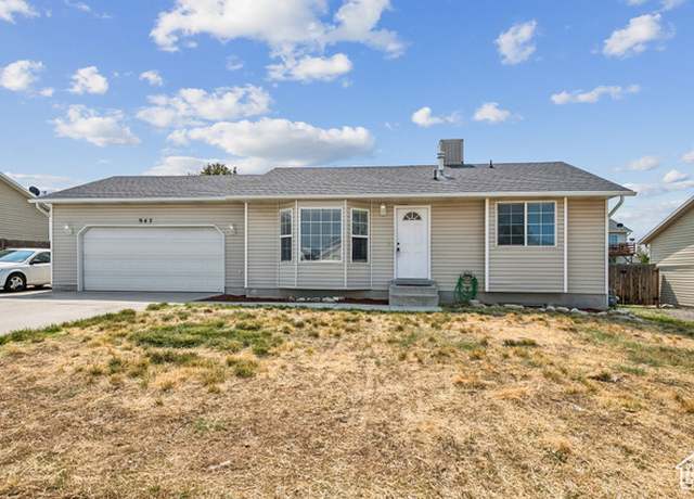 Property at 947 W 370 S, Tooele, UT 84074, 4 beds, 2 baths