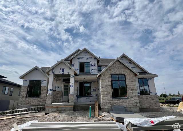 Property at 695 W Hidden Farm Dr, Farmington, UT 84025, 6 beds, 3.5 baths