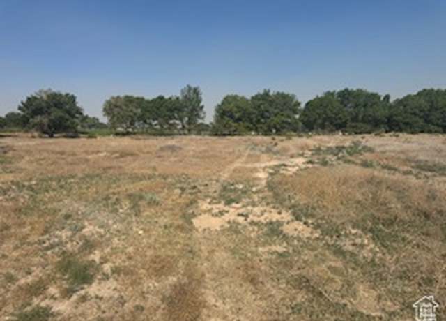 Property at 2308 E Highway 40, Naples, UT 84078, 3 beds, 2 baths