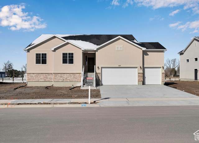 Property at 1147 N 375 W #11, Harrisville, UT 84404, 4 beds, 2.5 baths
