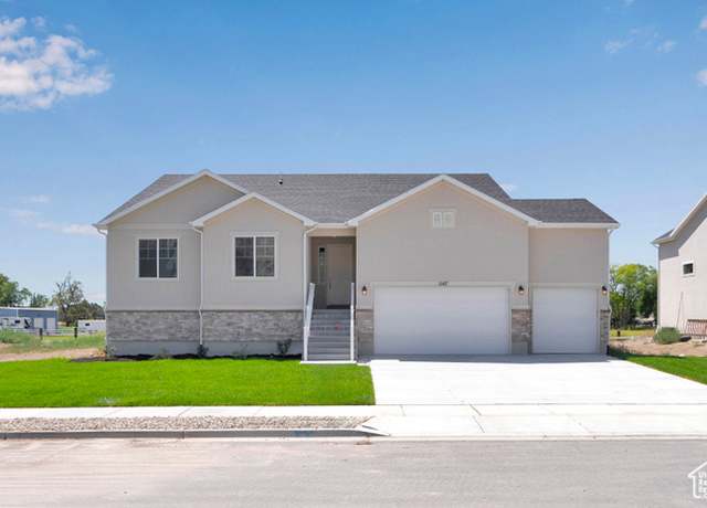 Property at 1147 N 375 W #11, Harrisville, UT 84404, 4 beds, 2.5 baths