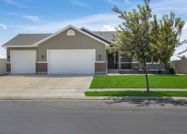 Property at 1026 E Searle Ln, Eagle Mountain, UT 84005, 5 beds, 3 baths