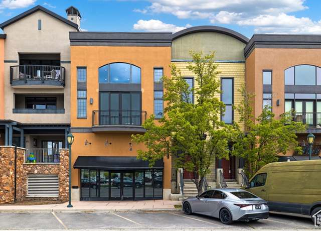 Property at 5013 N Edgewood Dr W, Provo, UT 84604, 3 beds, 3 baths