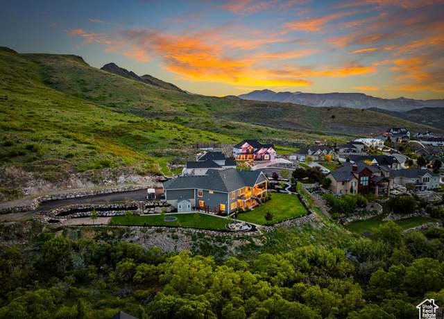 Property at 15113 S Cedar Meadow Cir, Herriman, UT 84096, 6 beds, 4.5 baths
