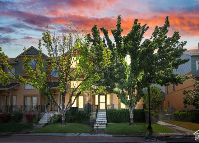 Property at 888 N Shepard Creek Pkwy W, Farmington, UT 84025, 2 beds, 2.5 baths