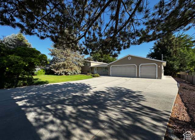 Property at 500 W Clark St S, Grantsville, UT 84029, 2 beds, 1.5 baths