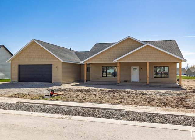 Property at 562 Eagle Dr, Preston, ID 83263, 3 beds, 2 baths