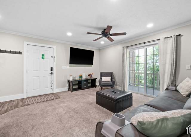 Property at 2095 S Main E #5, Bountiful, UT 84010, 2 beds, 2 baths