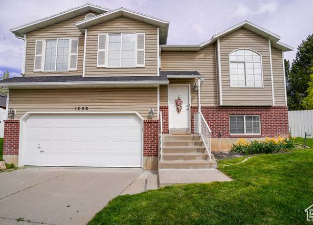 Property at 1098 E 375 S, Layton, UT 84041, 5 beds, 2 baths