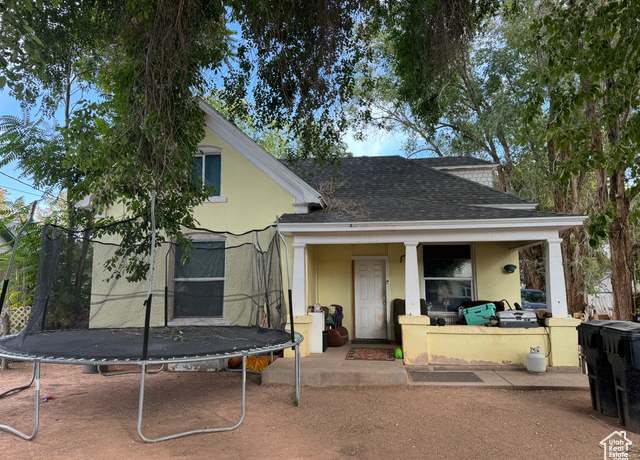 Property at 437 S 100 W #1, Richfield, UT 84701, 8 beds, 3 baths