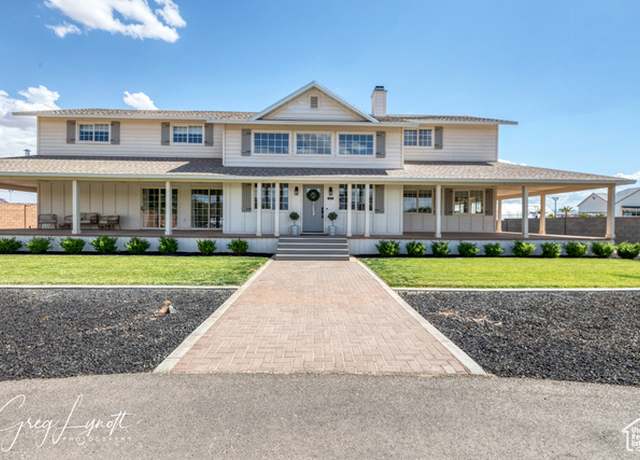 Property at 3296 E 2000 S, St. George, UT 84790, 7 beds, 6 baths