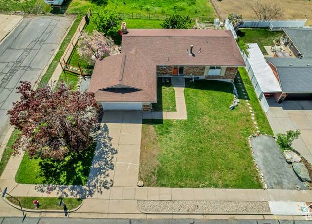 Property at 584 E Aspen Way, Centerville, UT 84014, 6 beds, 3 baths