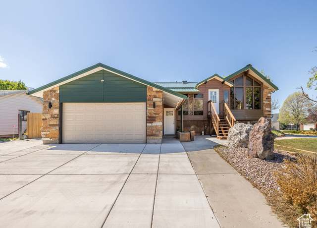 Property at 1456 E Longdale Dr S, Sandy, UT 84092, 5 beds, 3 baths
