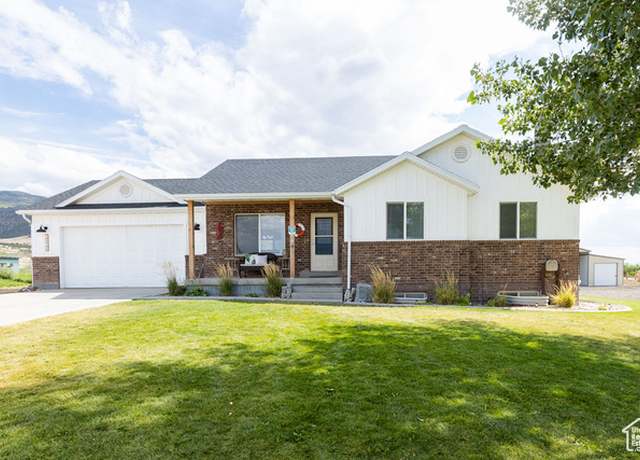 Property at 2026 E Saddleback Dr, Enoch, UT 84721, 5 beds, 4 baths