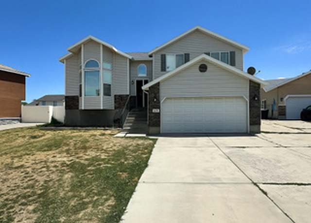 Property at 2879 S Fetzer Dr W, Magna, UT 84044, 4 beds, 3 baths
