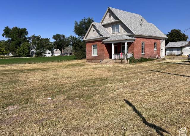 Property at 1555 N 1200 W, Farr West, UT 84404, 6 beds, 1 bath