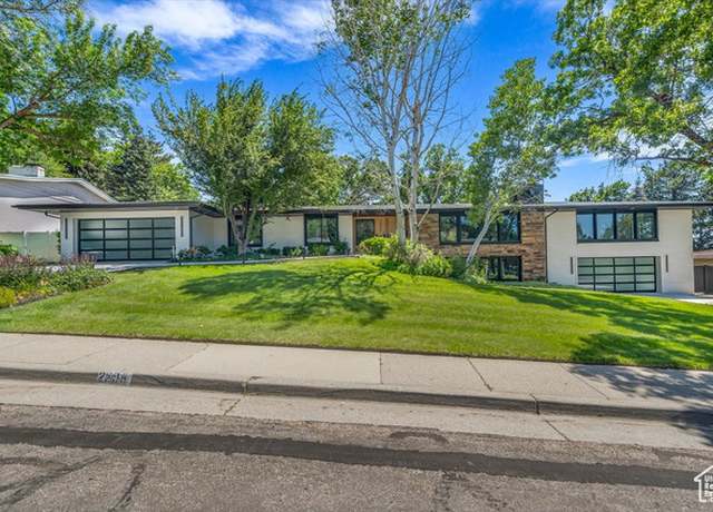Property at 2898 E Oakhurst Dr, Salt Lake City, UT 84108, 5 beds, 3.5 baths