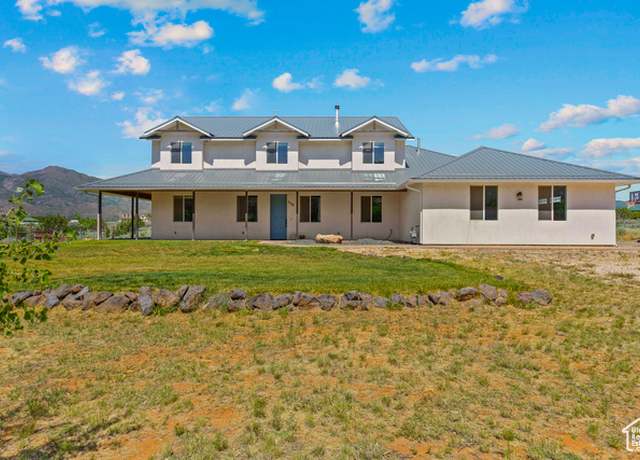 Property at 1716 S Old Highway 91, New Harmony, UT 84757, 6 beds, 3 baths