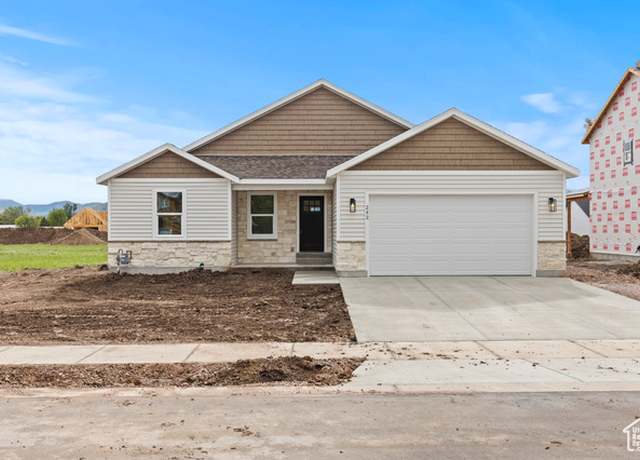 Property at 242 N 4th W, Preston, ID 83263, 4 beds, 2 baths