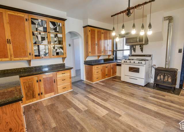 Property at 490 N 300 E, Beaver, UT 84713, 3 beds, 1 bath