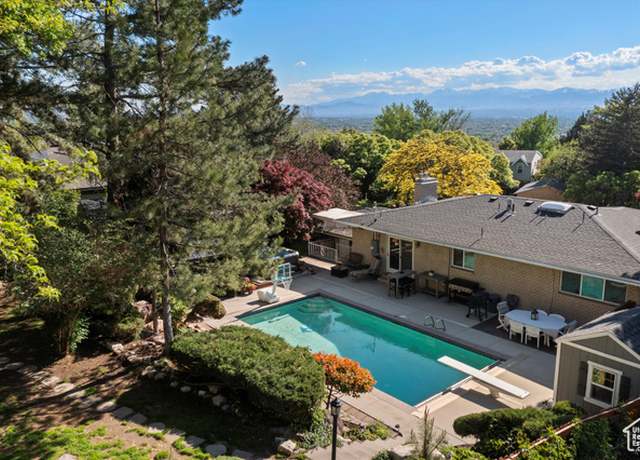 Property at 4579 S Wallace Ln, Holladay, UT 84117, 5 beds, 3.5 baths