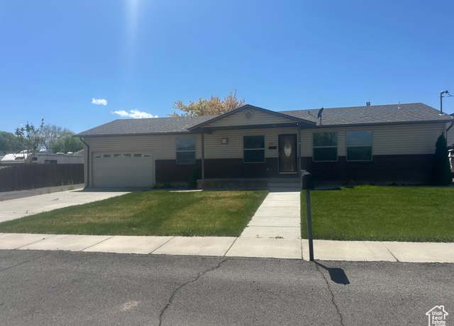 Property at 425 N 400 E, Richfield, UT 84701, 3 beds, 2 baths