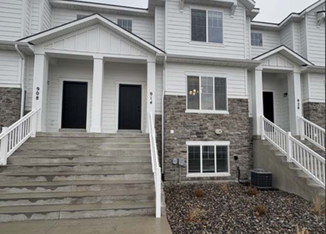Property at 914 N Hillcrest Ln, Lehi, UT 84043, 4 beds, 3.5 baths