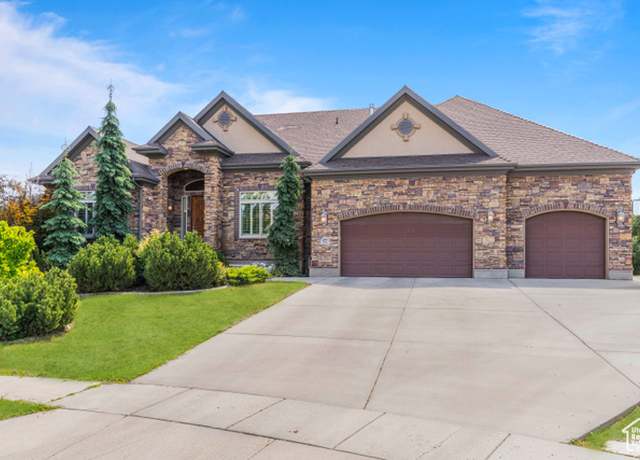 Property at 872 S Wellington Dr W, Kaysville, UT 84037, 5 beds, 3.5 baths