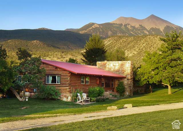 Property at 315 Abbey Rd, Moab, UT 84532, 3 beds, 2.5 baths