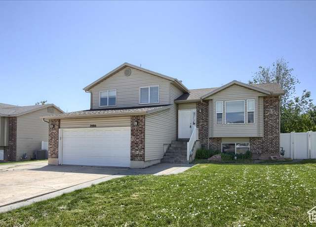 Property at 2086 S 50 E, Clearfield, UT 84015, 5 beds, 2.5 baths