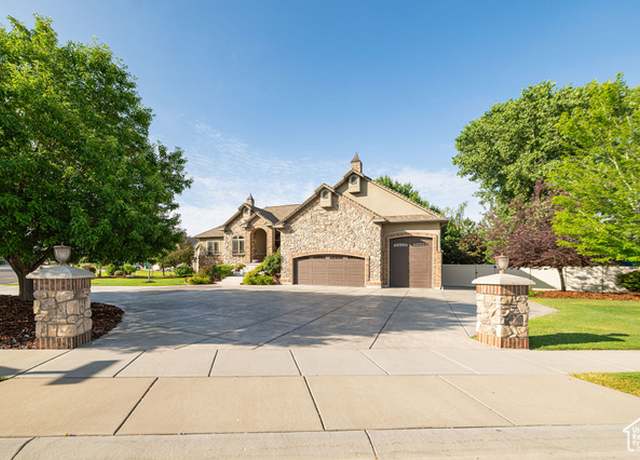 Property at 2989 W 2600 S, West Haven, UT 84401, 5 beds, 3 baths