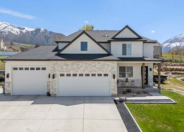 Property at 285 W Olympic Ln, Elk Ridge, UT 84651, 6 beds, 3.5 baths