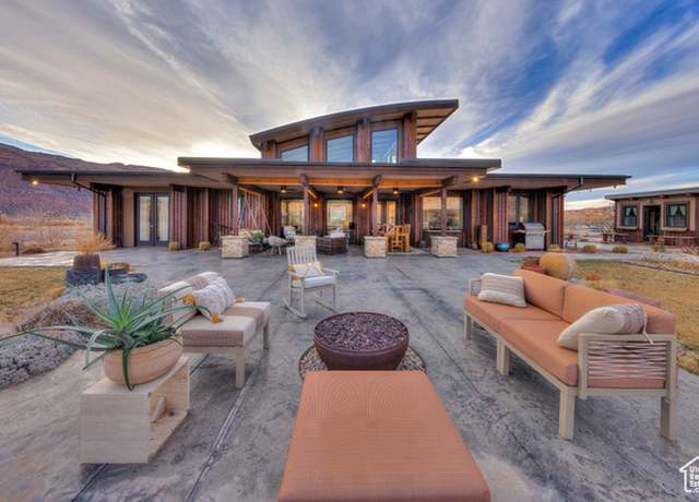 Property at 273 Mustang Dr, Moab, UT 84532, 4 beds, 3.5 baths