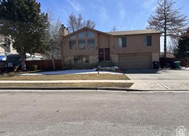 Property at 2266 E 10095 S, Sandy, UT 84092, 4 beds, 2 baths