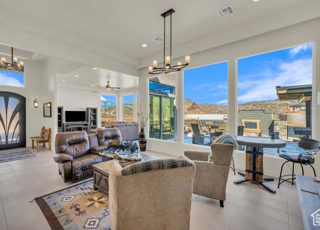 Property at 448 E Zion Trl N, Toquerville, UT 84774, 4 beds, 2 baths