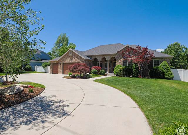 Property at 8368 S 1000 E, Sandy, UT 84094, 5 beds, 3.5 baths
