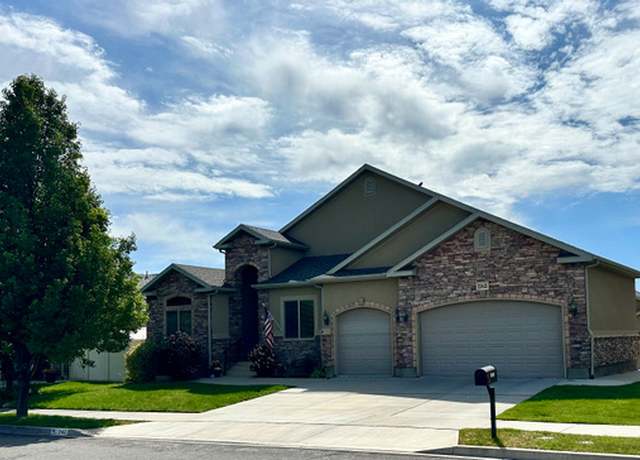 Property at 12413 S Andreas St W, Riverton, UT 84065, 4 beds, 2.5 baths