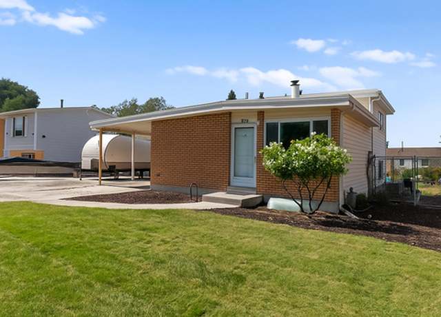 Property at 4954 W Elaine Dr S, West Valley City, UT 84120, 4 beds, 2 baths