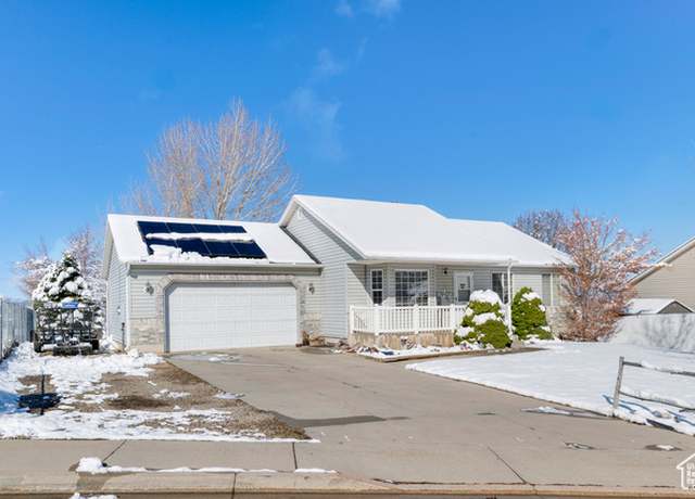 Property at 324 S 690 E, Santaquin, UT 84655, 3 beds, 2 baths