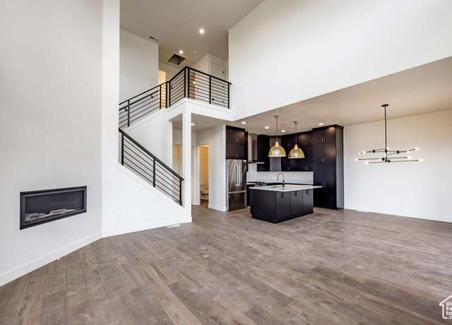 Property at 495 W Ascent Dr, Hideout, UT 84036, 3 beds, 2.5 baths